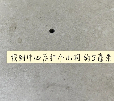 榆社瓷砖空鼓维修公司专业解答在瓷砖铺贴过程中，如果砂料搅拌不均匀，将会带来以下问题
